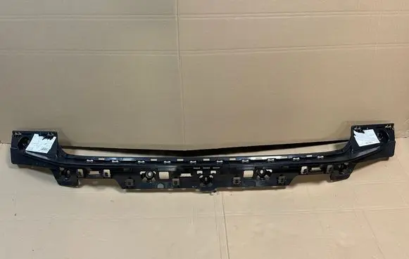 BMW iX Rear bumper mounting bracket 8737046