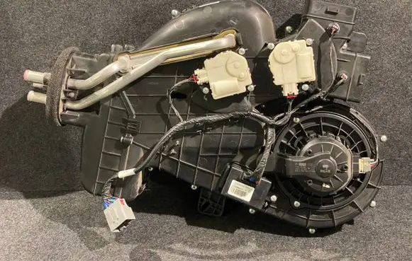 Dodge Durango Interior heater climate box assembly 68186198AD