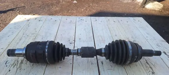 Toyota Avensis T250 Front driveshaft 