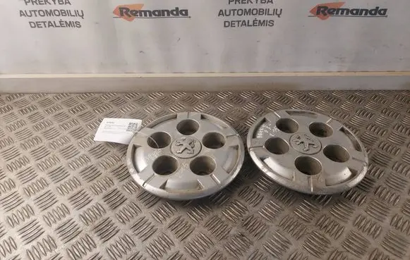 Peugeot Boxer R15 wheel hub/cap/trim 
