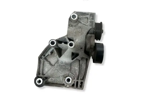 Opel Insignia A A/C compressor mount bracket 55582510