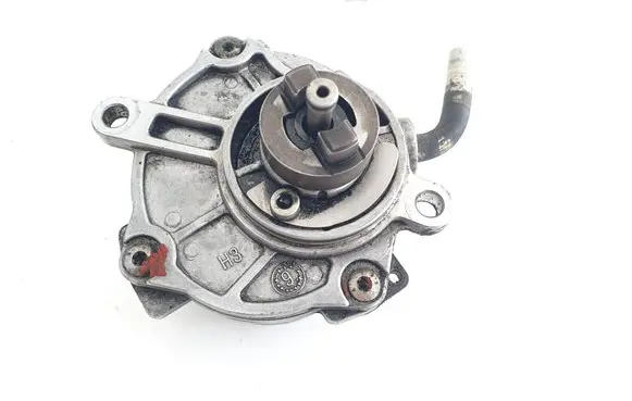 Mercedes-Benz E W211 Vacuum pump A611230065