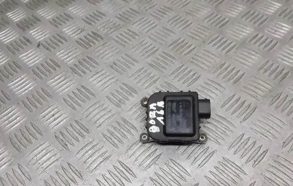 Seat Cordoba (6K) Central body control module 8D2820511C