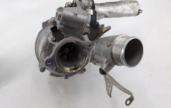 Audi A3 8Y Turbo 06Q145703C 121220043640C