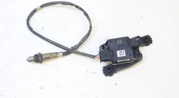 Volkswagen PASSAT B8 Lambda probe sensor 05L906261D