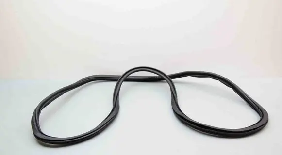 Rubber seal rear door