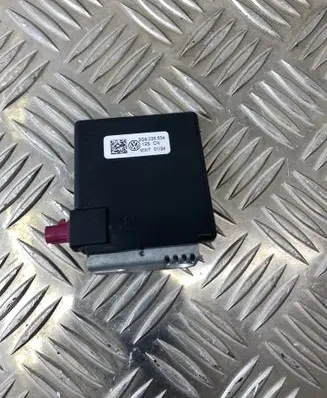 Volkswagen T-Roc Aerial GPS antenna 3G9035534