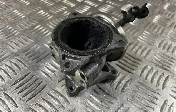 Audi A3 S3 8P EGR valve 038129637d