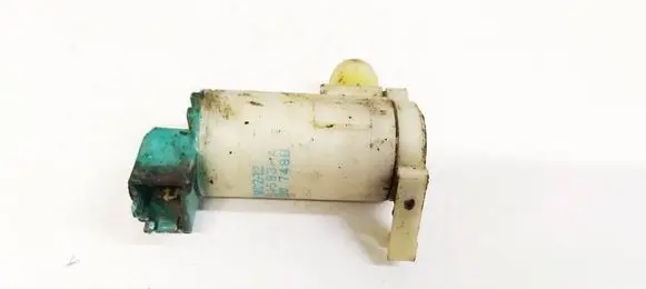 Nissan Almera Windscreen/windshield washer pump 2224583A