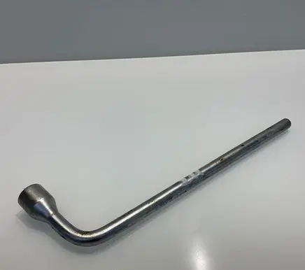Mercedes-Benz E W211 Wheel nut wrench 1205810246