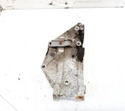 Volvo V50 Engine mounting bracket 9650034280