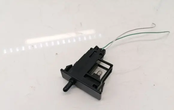 Toyota Avensis T250 Glove box light 8126033030 16676447