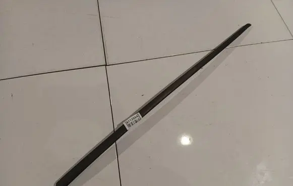 Audi A3 S3 8P Front door glass trim molding