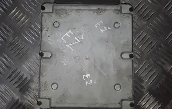Ford Mondeo Mk III Engine control unit/module 2S7112A650CB DPC664