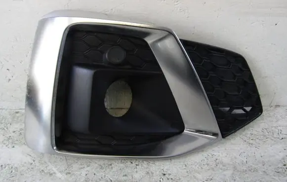 Audi A5 Front bumper lower grill 8W6807682T
