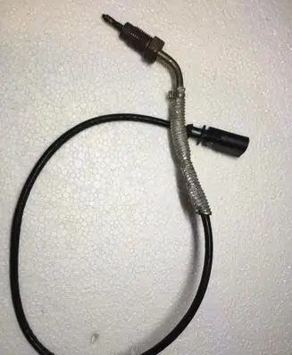 Skoda Octavia Mk3 (5E) Exhaust gas temperature sensor 04L906088AR