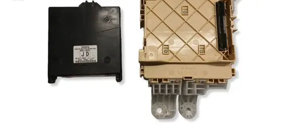 Toyota Auris E180 BSM Control unit 63580951