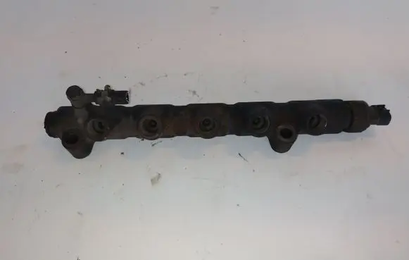 Toyota Previa (XR30, XR40) II Fuel main line pipe 