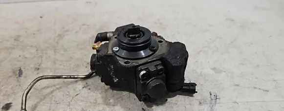 Opel Combo D Fuel injection high pressure pump 0445010266 55276707 4254745