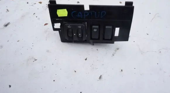 Renault Captur Tailgate/trunk/boot open switch 