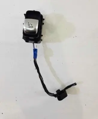 Mercedes-Benz C W205 Seat control switch QH316