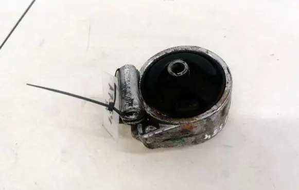 Engine mount bracket