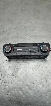 Ford Focus Climate control unit F1et18c612de