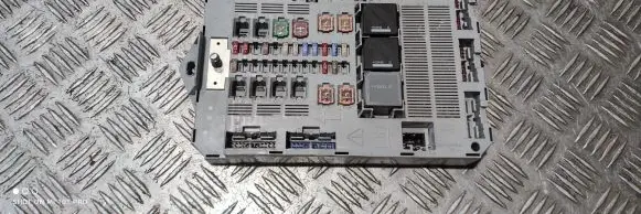 Jaguar XF X250 Fuse module 9X2314D628AC