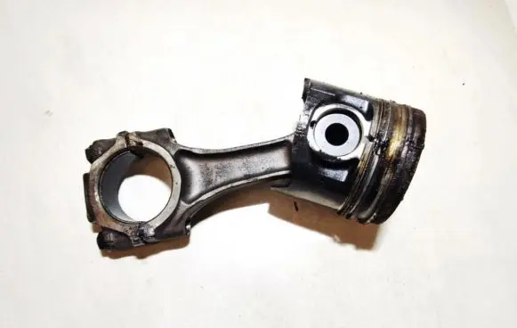 Lancia Thema Piston with connecting rod