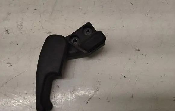 Volkswagen Sharan Engine bonnet (hood) release handle 1H1823533