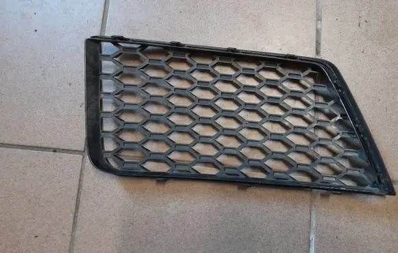 Audi A3 S3 8V Front bumper lower grill 8V4807681B