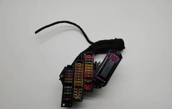 Audi Q7 4L Fuse module 4L0971846