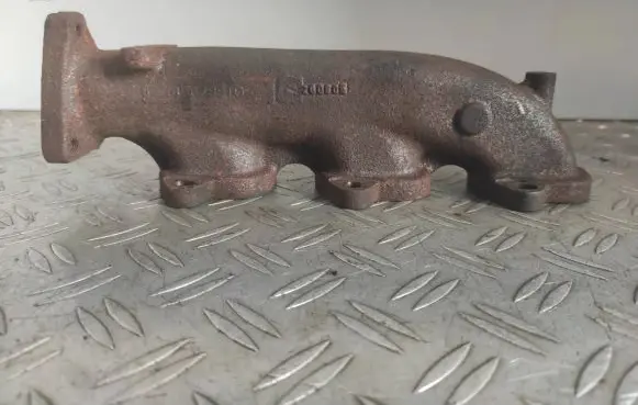 Audi A4 S4 B7 8E 8H Exhaust manifold 059253033P