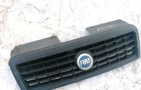 Fiat Doblo Front grill 735395576