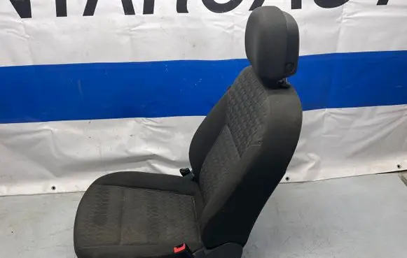 Opel Zafira C Front passenger seat 13373805