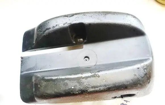 Volkswagen Jetta V Steering wheel column trim 1k0858559