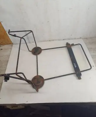 Mercedes-Benz Vaneo W414 Spare wheel mounting bracket 