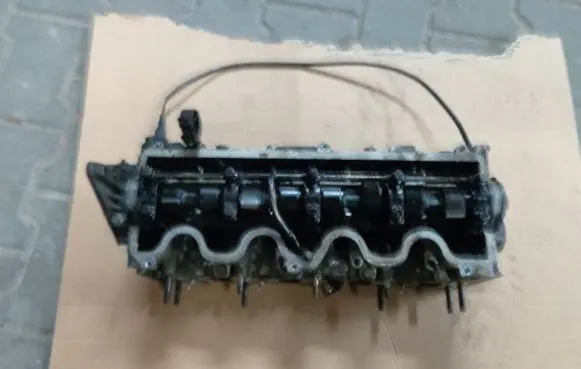 Fiat Multipla Engine head 