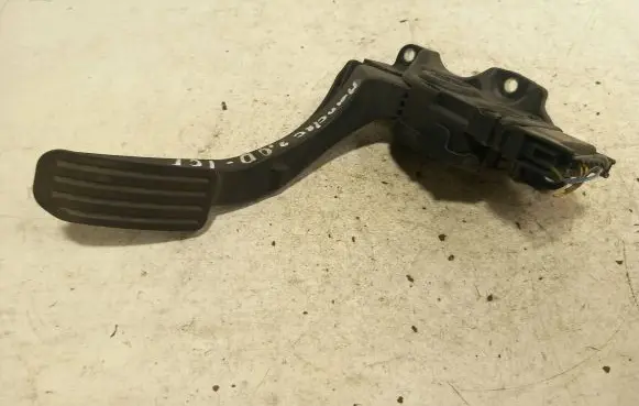 Ford Mondeo MK IV Accelerator throttle pedal 6G929F836SC C95YE04 6PV00922015