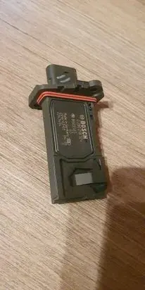 BMW 5 G30 G31 Mass air flow meter 8605565