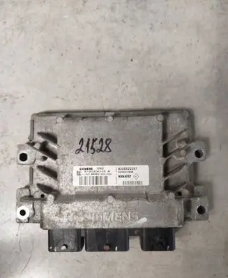 Renault Clio III Engine control unit/module 8200522357 S1202001005A