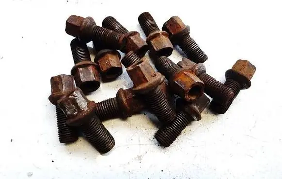Volkswagen PASSAT B5 Nuts/bolts 