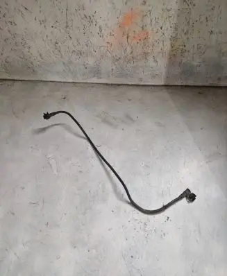 Coolant pipe/hose