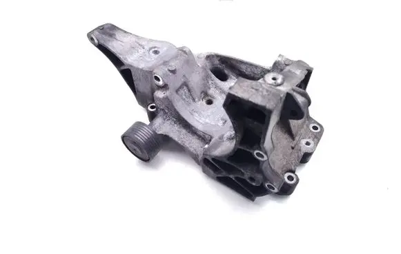 BMW X3 E83 Generator/alternator bracket 7802639 13992010