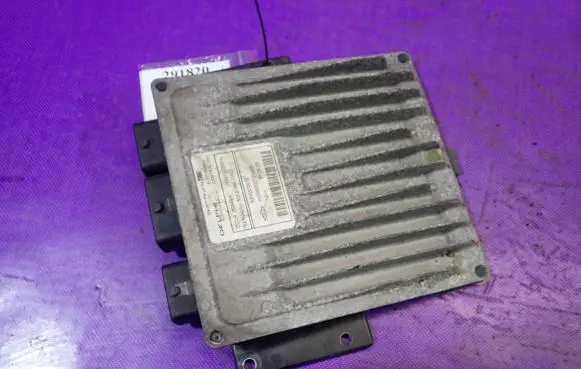 Renault Clio II Engine control unit/module ECU 8200303619