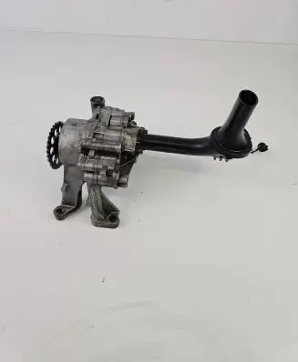 Land Rover Range Rover Sport L494 Oil pump G4D36L079F