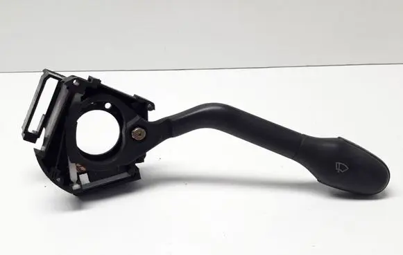 Volkswagen Polo III 6N 6N2 6NF Wiper control stalk 37026