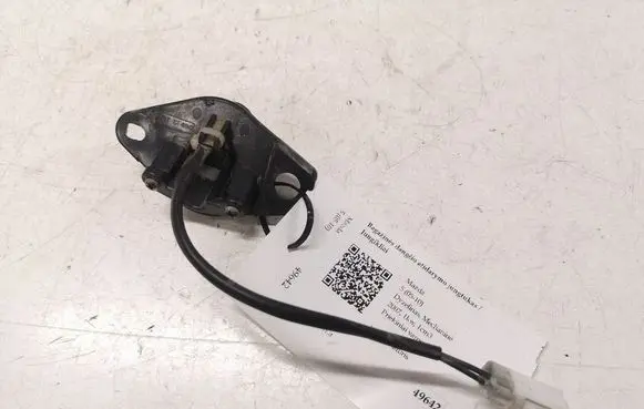 Mazda 5 Tailgate opening switch