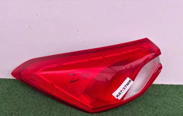 Ford Focus Rear/tail lights JX7B-13405-AC