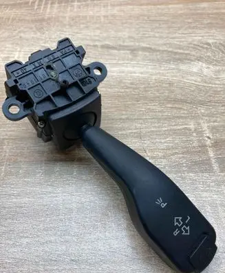 BMW 3 E46 Indicator stalk 8363668 01104010